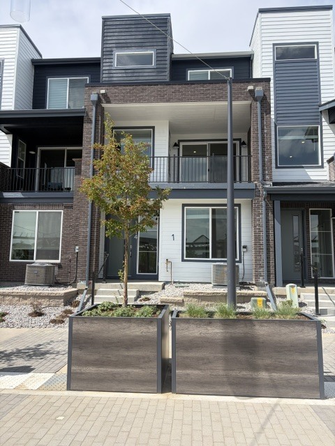 Photo - 1614 Park Ln