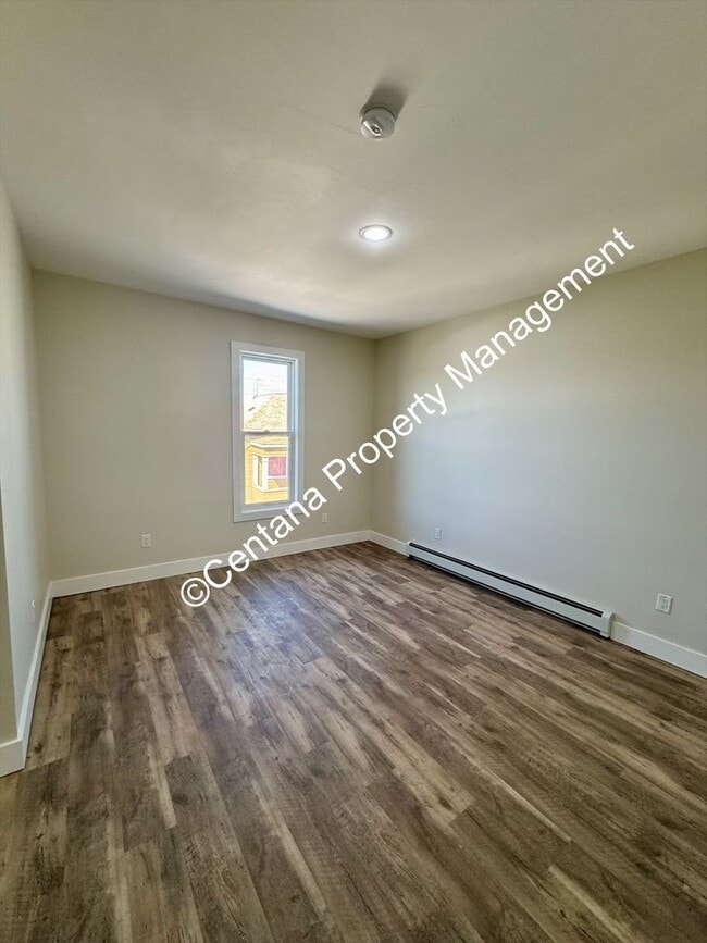 Photo - 614 N Alaska St Unidad Upstairs