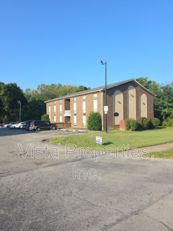 Building Photo - 4119 Glen Hill Manor Dr Unit Apt #3