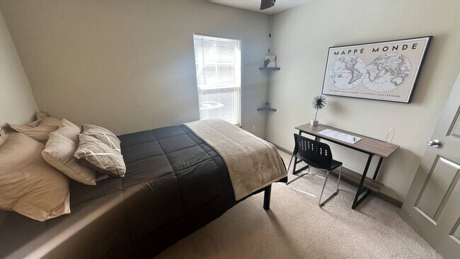 With 4 unique bedroom layouts and an open kitchen & living room, we know you'll feel right at home in one of our 4-Bed, 4-Bath flats!