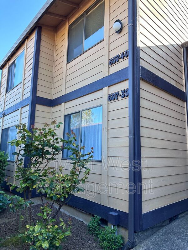 Building Photo - 607 SE 121 Ave Rental