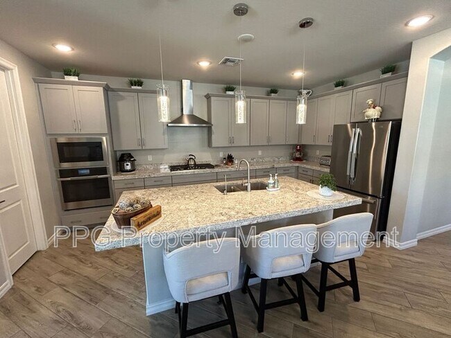 Photo - 15265 W Moreland St