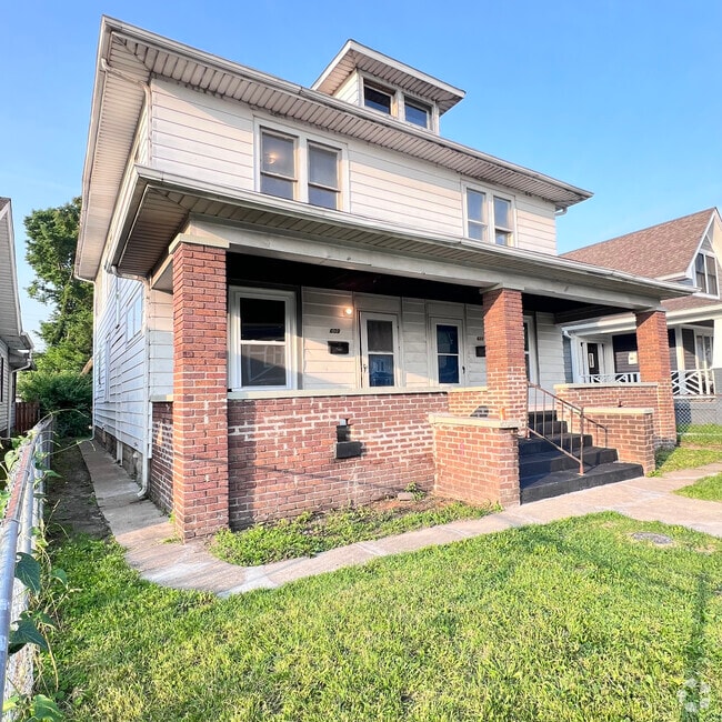 Building Photo - 609 W 30th St Rental