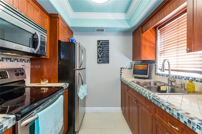 Building Photo - 8500 SW 109th Ave Unit 6-221 Rental
