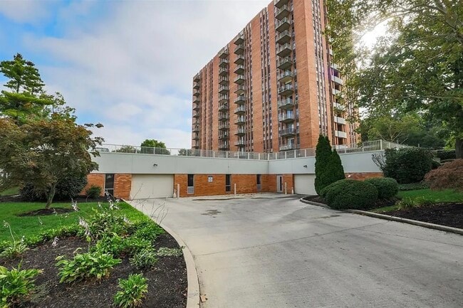 Photo - 2230 S Patterson Blvd