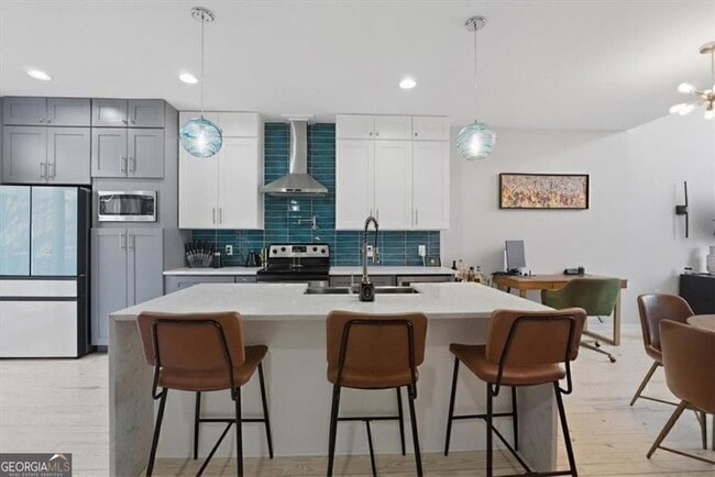 Photo - 1250 Breuer Mews NW