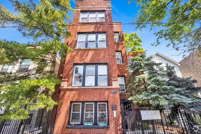 Building Photo - 3226 W Potomac Ave Unit 2F Rental
