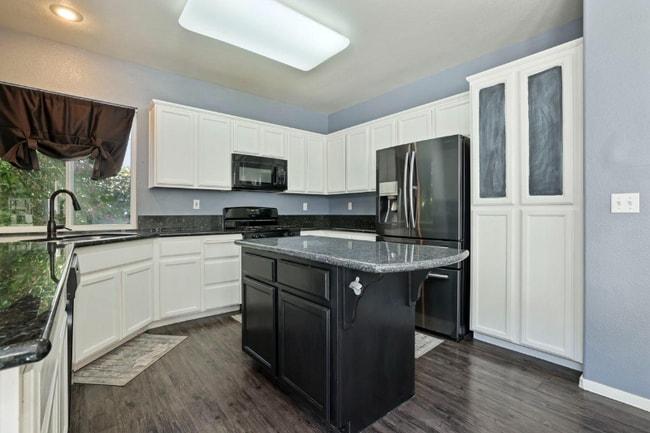 Photo - 48 Primrose Ct