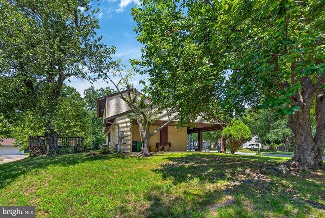 Photo - 8801 Monmouth Dr