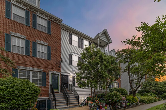 Photo - 44 Vaughan Dr Townhome