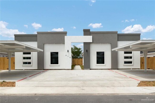 Building Photo - 22 Acacia St Unit 1