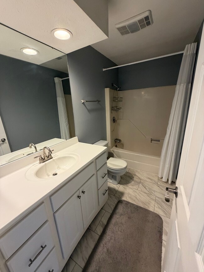 Photo - 1343 Headlee Ave