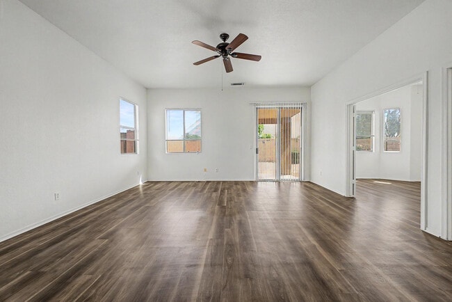 Photo - 16489 N Oachs Dr