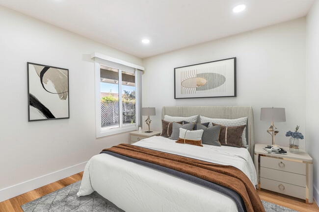 Photo - 23831 Pesaro