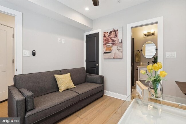 Photo - 200 Hamilton St NW Unit 2