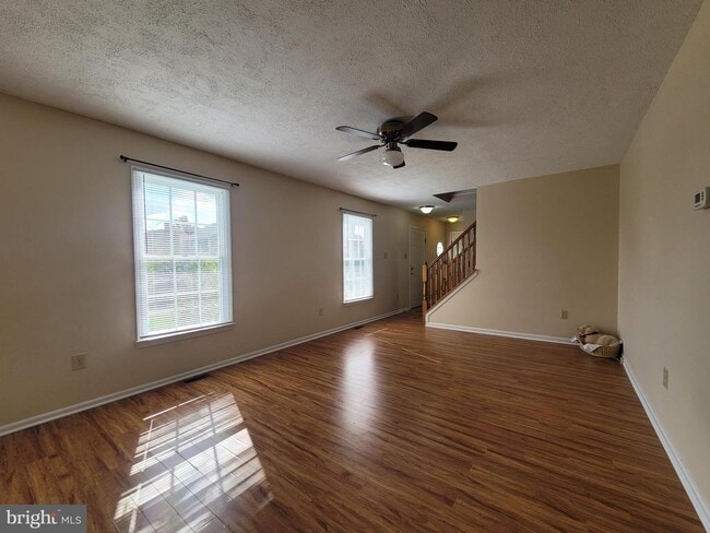 Photo - 200 Mill Race Dr