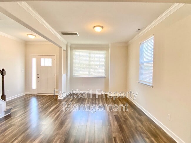 Photo - 2758 McKann Ave