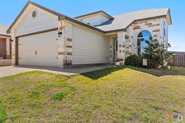 Building Photo - 6024 Stonehaven Dr Rental