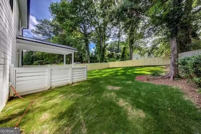 Photo - 253 Lamon Ave SE