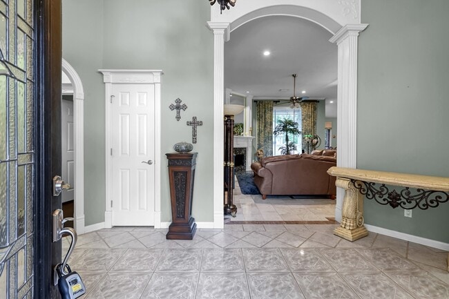 Photo - 192 Monterrey Rd W