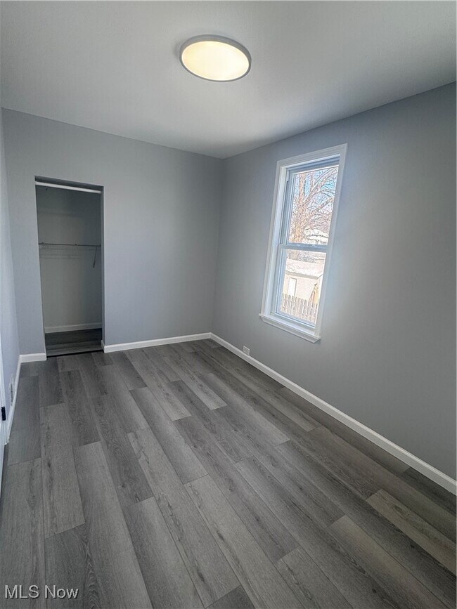 Photo - 2000 Forestdale Ave