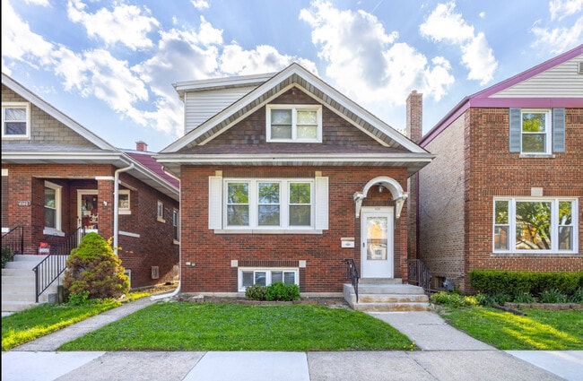 Building Photo - 4136 Park Ave