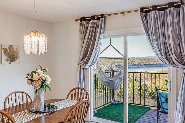 Building Photo - 3216 Poe Cove Unit 5D Rental