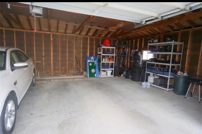 Photo - 225 Sunshine Dr