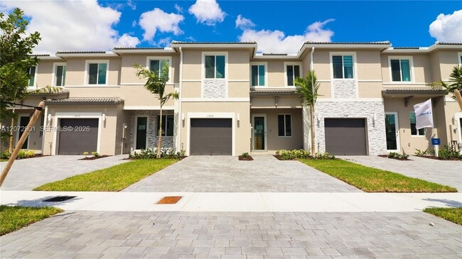 1475 SE 7th Ter