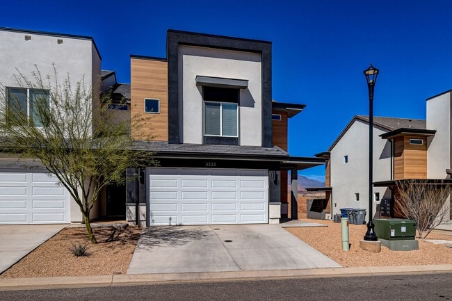 Building Photo - 3 BEDROOM Long Valley Townhome with all the Amenities