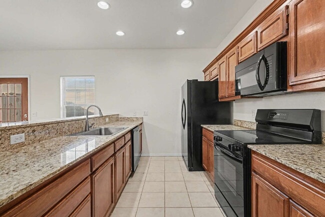 Photo - Spacious 3-Bed Duplex in Bentonville with Granite Elegance – Your Ideal Home Awaits! Unit 2