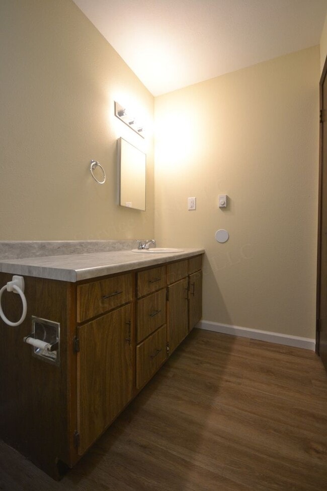 Photo - Cross Timbers Apartment Unit 4