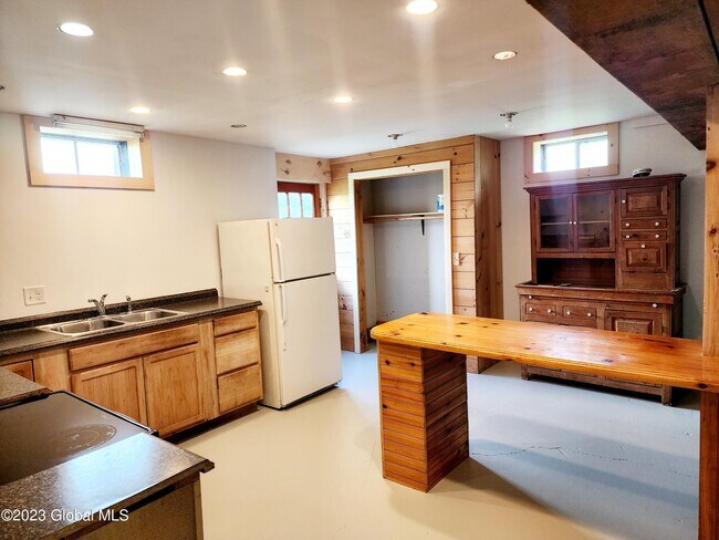 Photo - 285 Gridley Rd