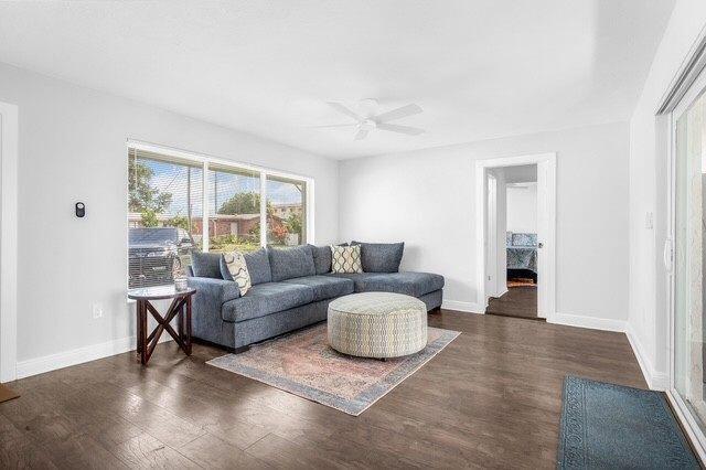 Photo - 1740 NE 64th St