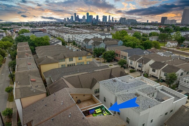4413 Eli St