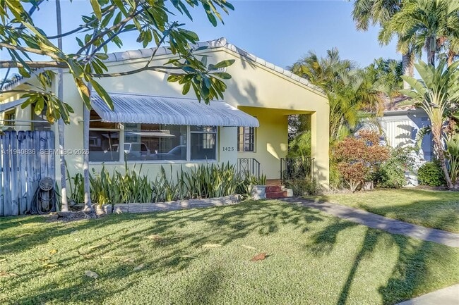 Photo - 1425 Madison St