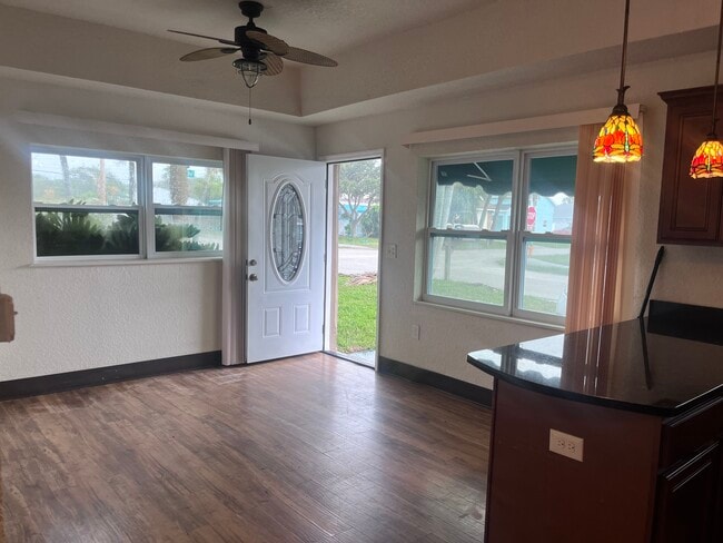 Photo - 7604 Orange Ave Unit 7604