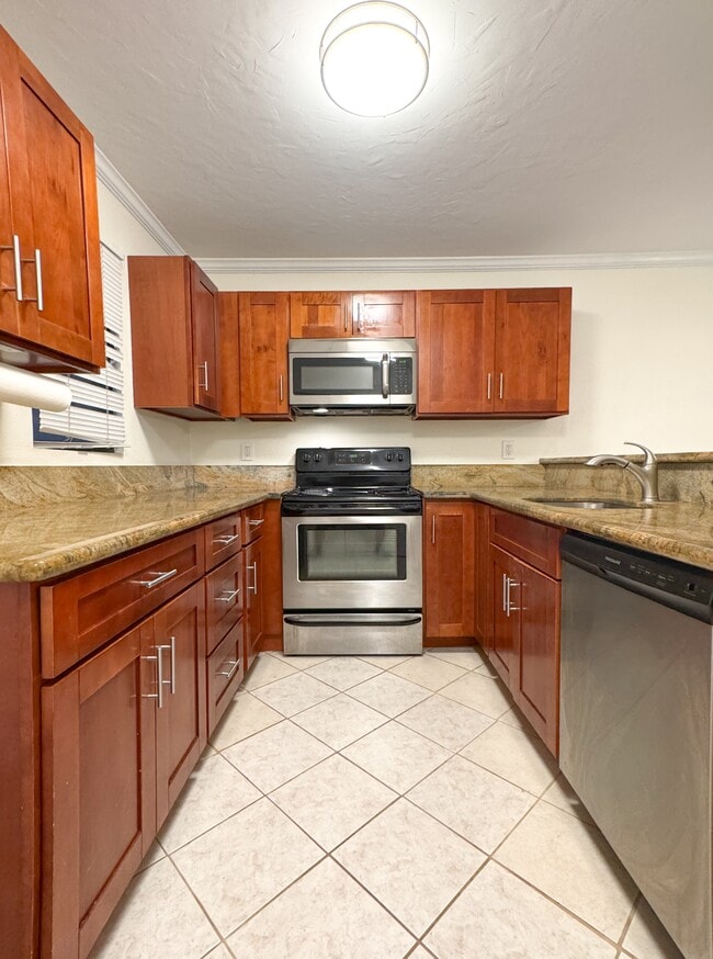 Photo - 15 Kulanihakoi St