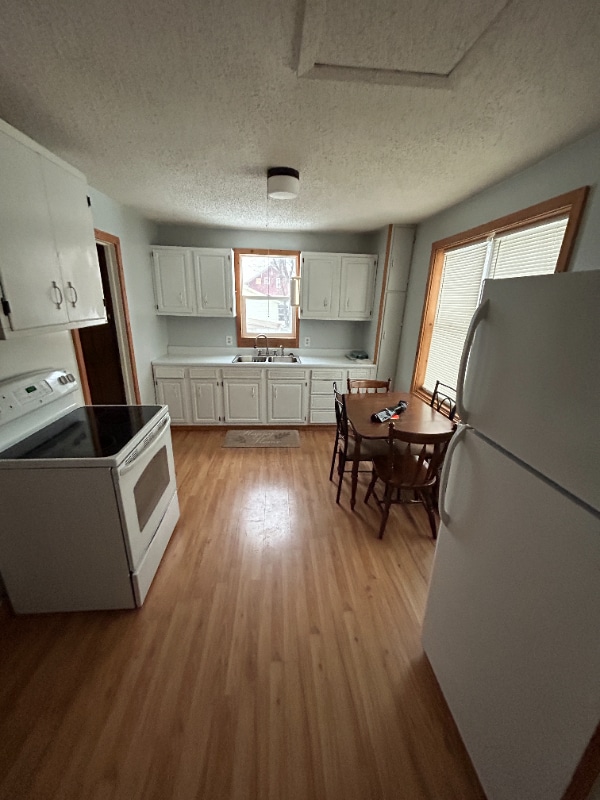 Photo - 220 Arnold Ave N
