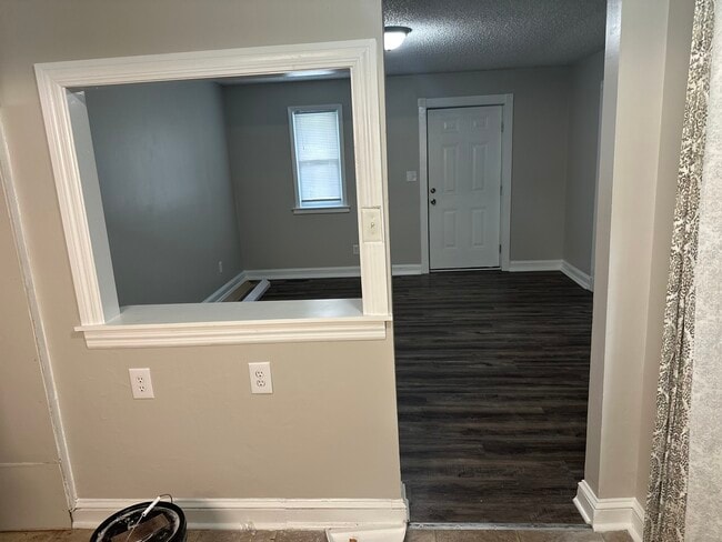 Photo - 106 Juniper Ln