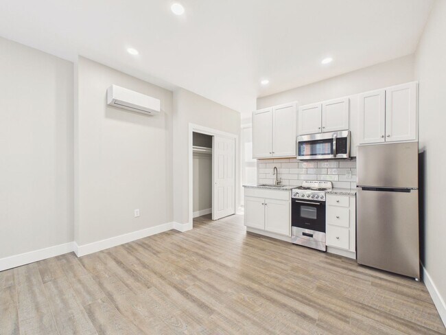 Photo - 916 Green St Unit 916 Green St 1