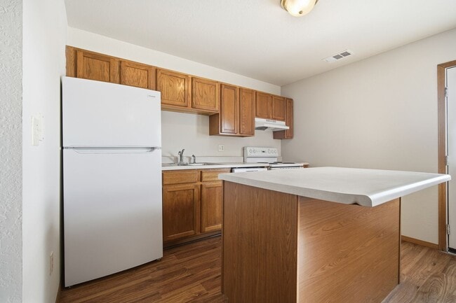 Photo - Main &amp; Veterans Crossing