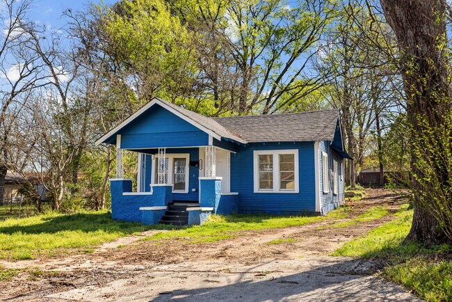 Photo - 1209 19th Pl SW