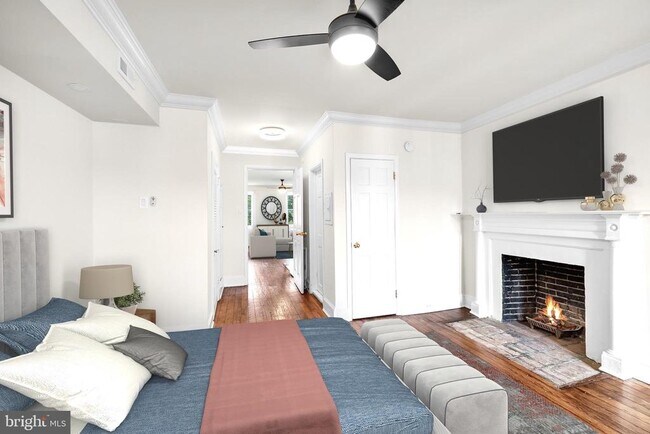 Photo - 704 S Washington Square Unit 3W