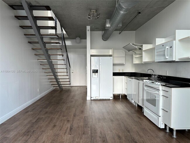 Photo - 690 SW 1st Ct Unit 1211