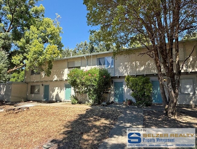 Building Photo - 385 El Rio Ct Unit 385 #2