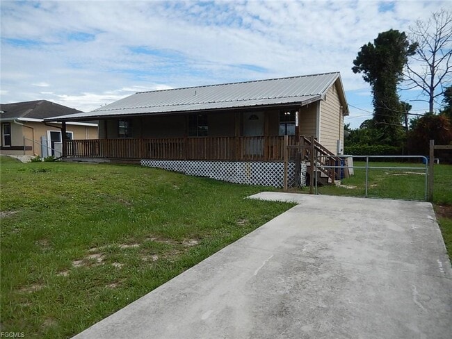 Building Photo - 451 Monterey Ave