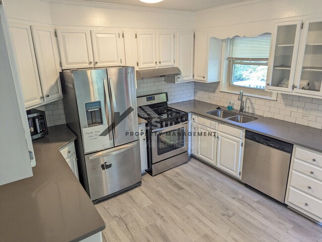 Photo - 3126 Dixon Rd