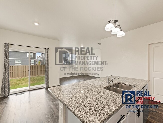 Photo - 920 London Wy