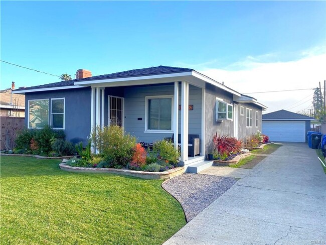 Cozy Single Family Home in Gardena! - Cozy Single Family Home in Gardena!